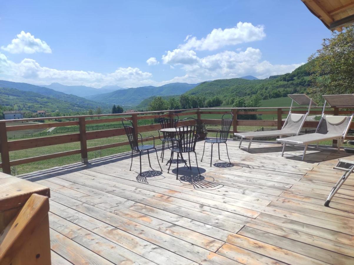 B&B Max & Lory Neviano degli Arduini Bagian luar foto