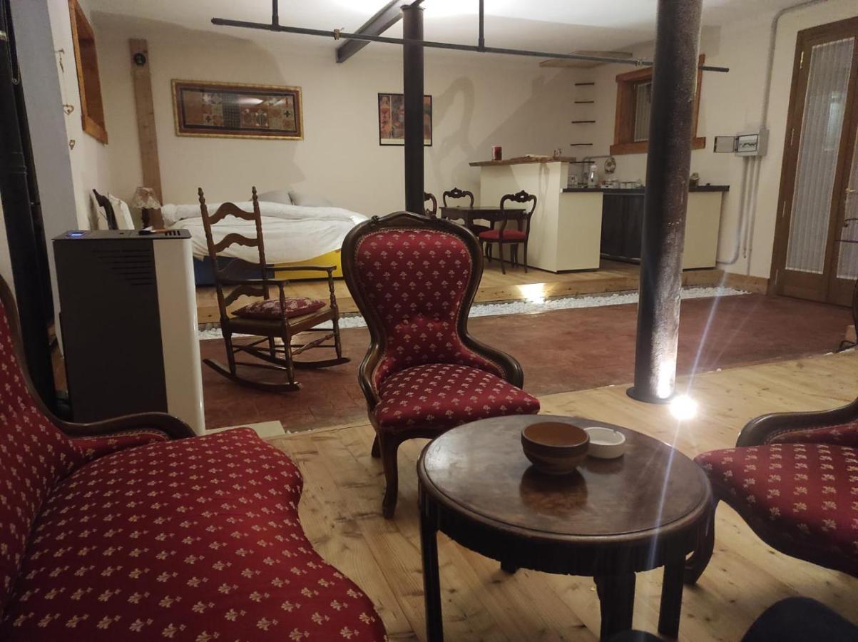B&B Max & Lory Neviano degli Arduini Bagian luar foto